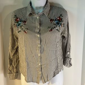Charlotte Russe Button Up Top